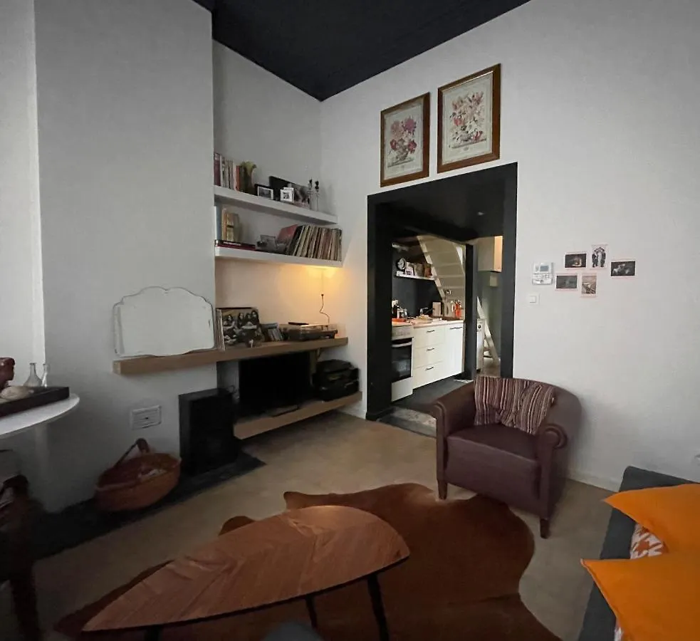 Studio Dageraad Anvers 0*,  Belçika